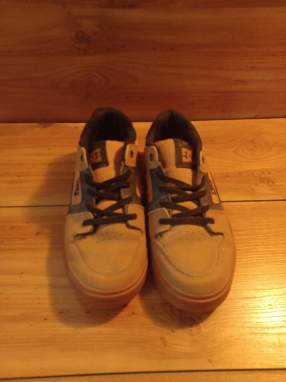 De Skate Board Shoes